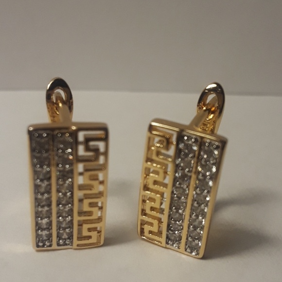 Brand new. Xuping gold tone earrings - Picture 5 of 8